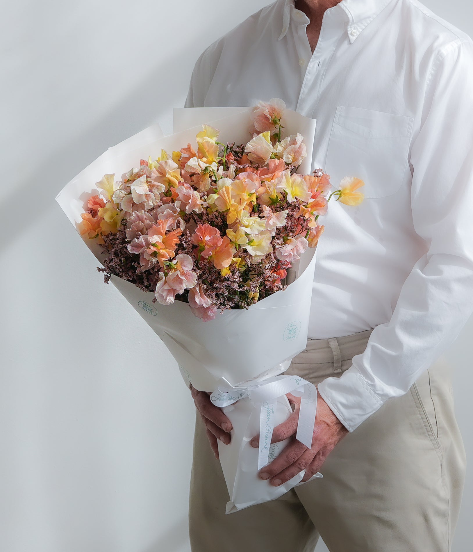 Luxury Apricot Sweet Pea bouquet